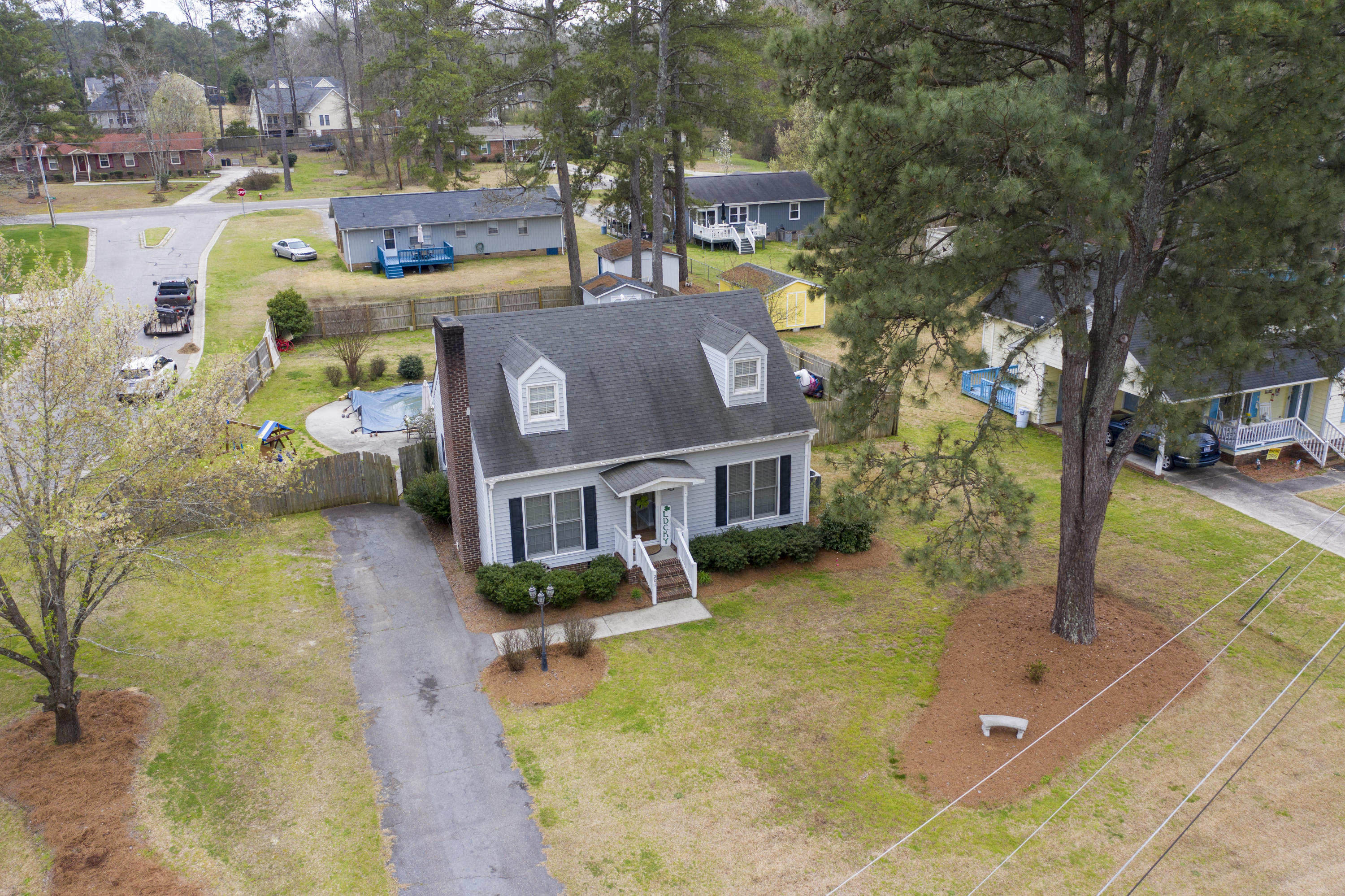 201 Evergreen Court Rockingham, NC 28379 - Photo 6 of 58 201 ~ _6