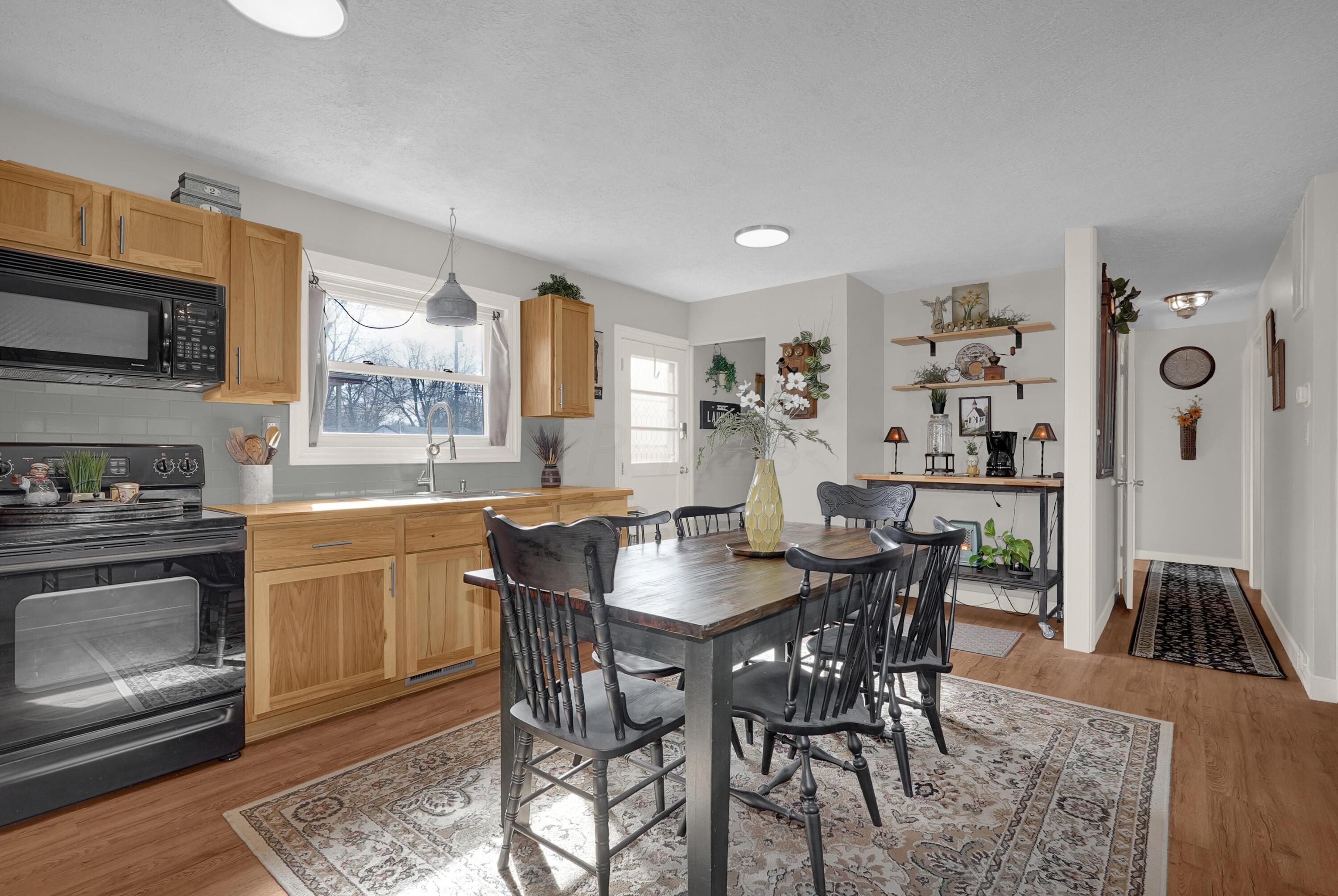 3738 Atkinson Road Columbus, OH 43232 - Photo 14 of 34 DSC09808