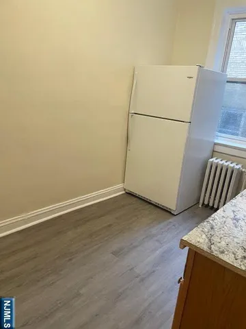 $1,950 | 222 Christie Street, Unit 4E, Leonia, NJ 07605