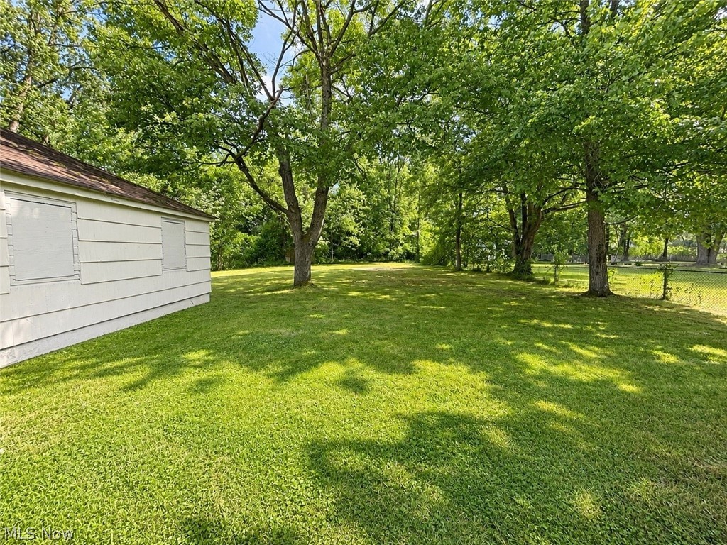 2516 Weir Road Northeast Warren, OH 44483 - Photo 21 of 22