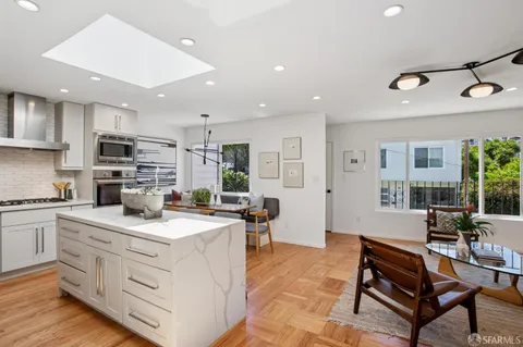 $1,295,000 | 215 Bradford Street, San Francisco, CA 94110