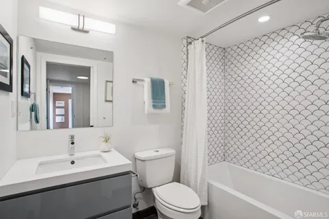 $1,295,000 | 215 Bradford Street, San Francisco, CA 94110