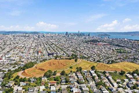 $1,295,000 | 215 Bradford Street, San Francisco, CA 94110