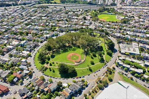 $1,295,000 | 215 Bradford Street, San Francisco, CA 94110