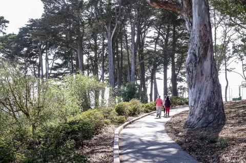 $1,295,000 | 215 Bradford Street, San Francisco, CA 94110
