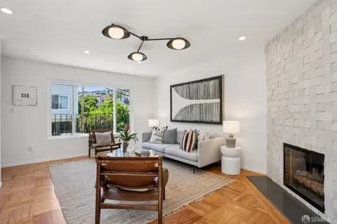 $1,295,000 | 215 Bradford Street, San Francisco, CA 94110