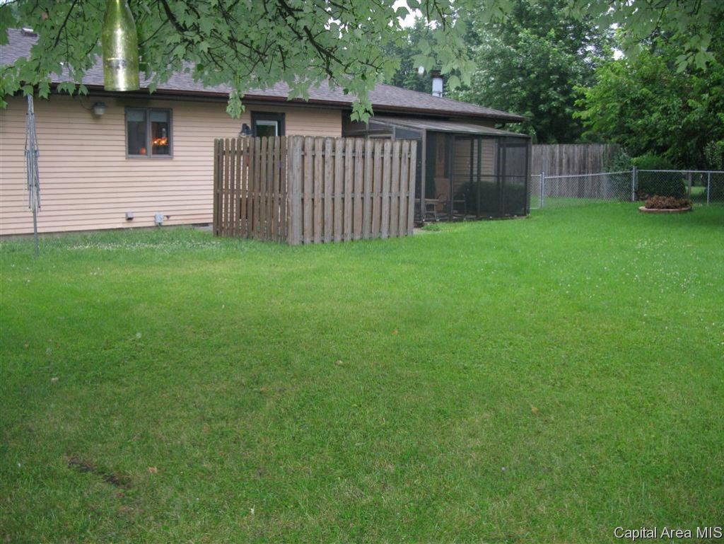 76 Camelot Drive Rochester, IL 62563 - Photo 15 of 15