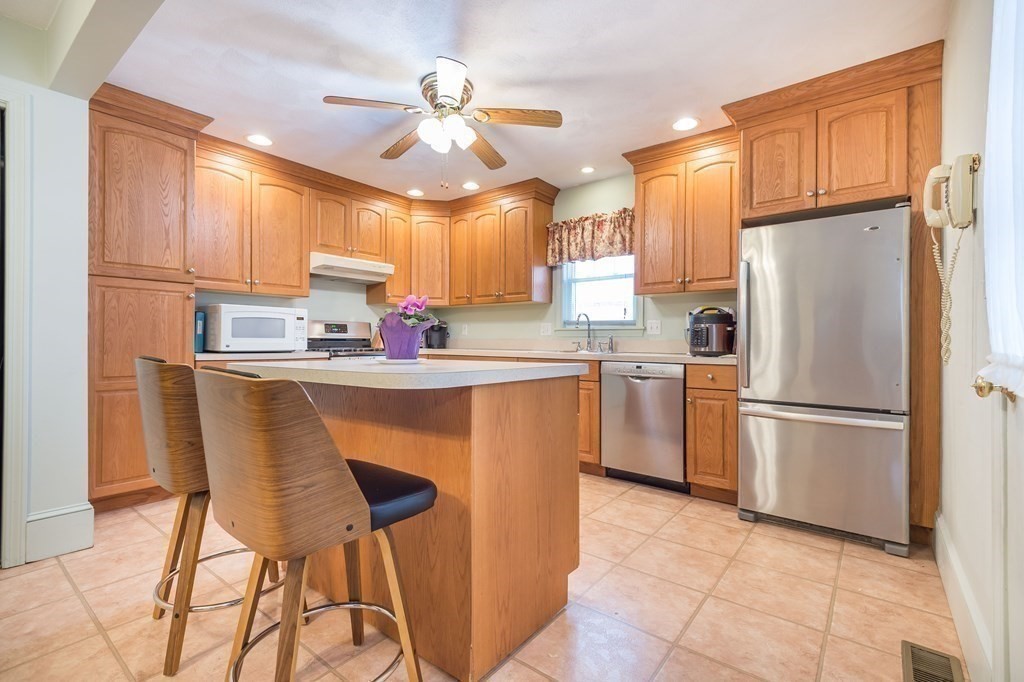 3 Coolidge Road Woburn, MA 01801 - Photo 10 of 20 Gallery Image 10
