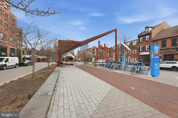 $429,900 | 200 Lombard Street, Unit 717, Philadelphia, PA 19147