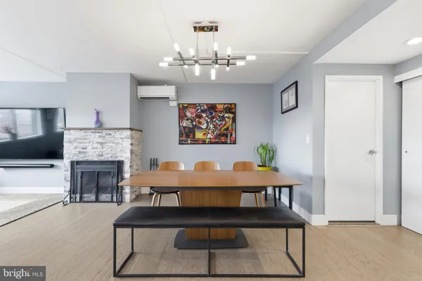 $429,900 | 200 Lombard Street, Unit 717, Philadelphia, PA 19147