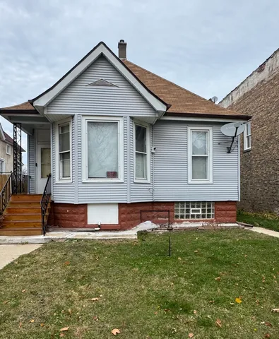 $215,900 | 5448 West Iowa Street, Chicago, IL 60651