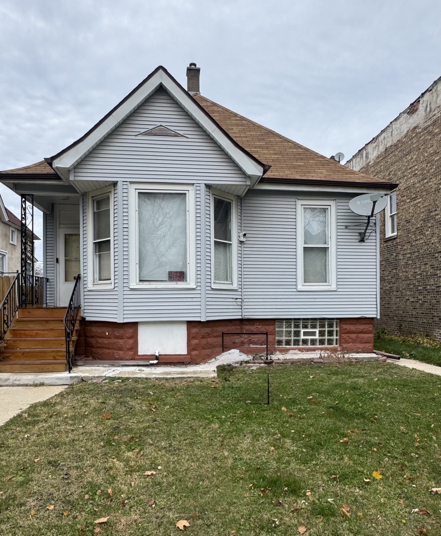 5448 West Iowa Street Chicago, IL 60651 - Photo 1 of 7