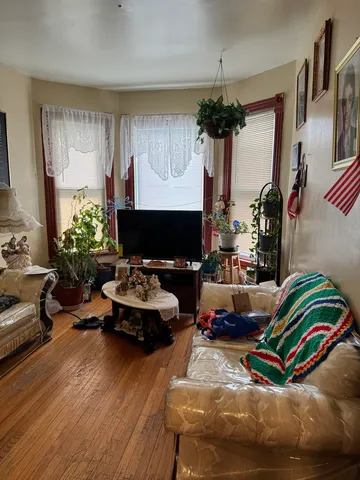 $215,900 | 5448 West Iowa Street, Chicago, IL 60651