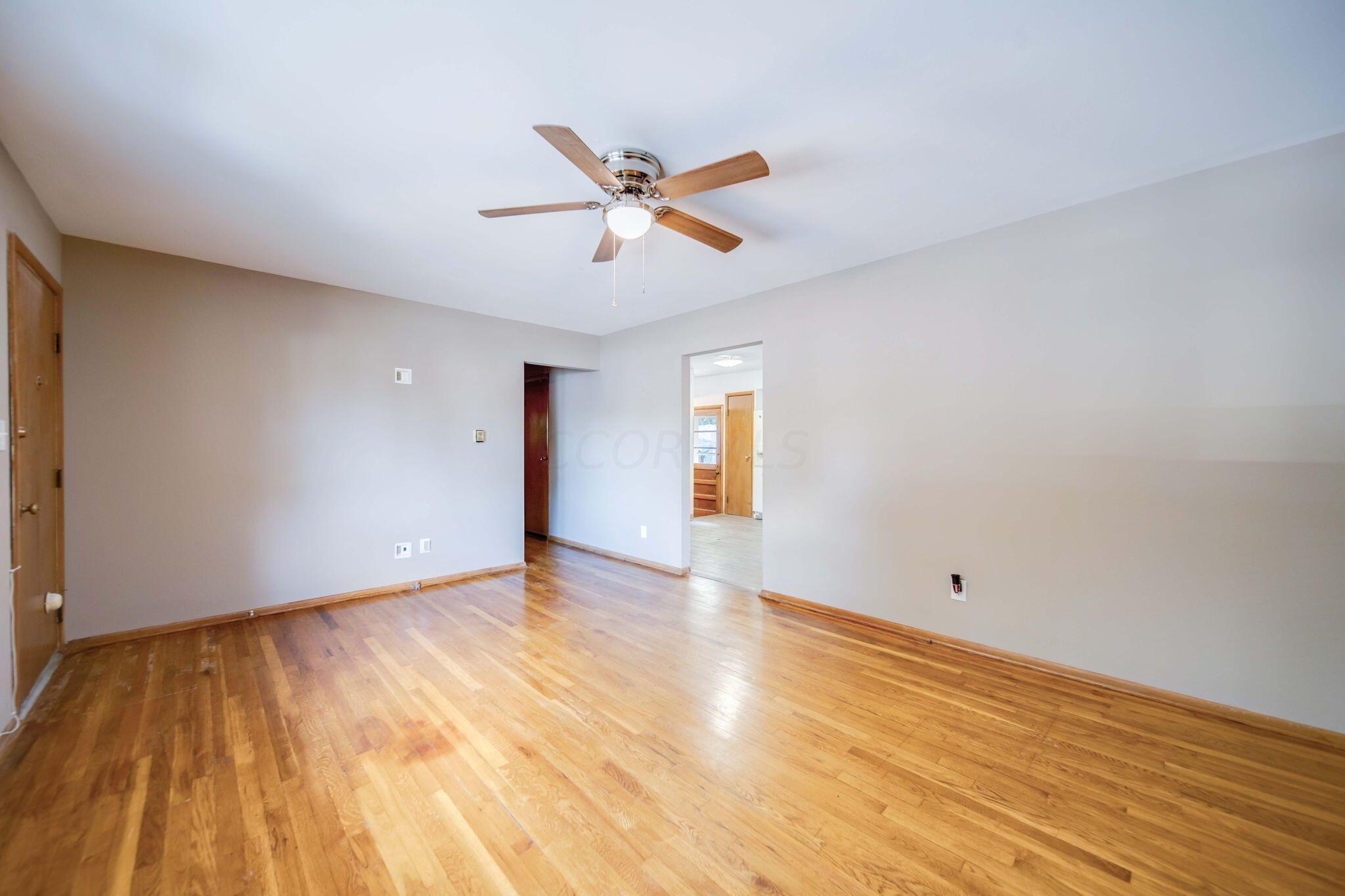 2815 Maywood Road Columbus, OH 43232 - Photo 18 of 45 21-web-or-mls-A7403814_5_6