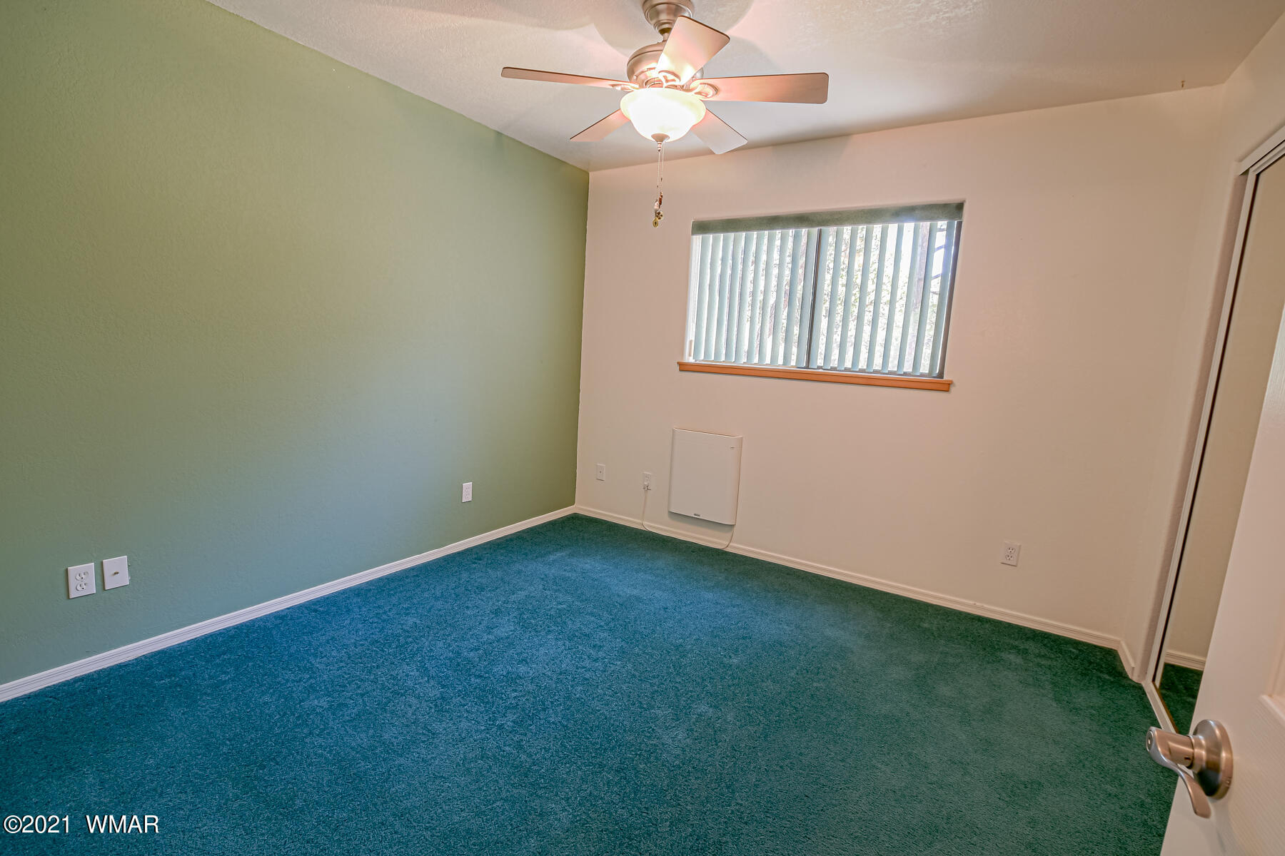 2084 Round-Up Road Overgaard, AZ 85933 - Photo 21 of 33