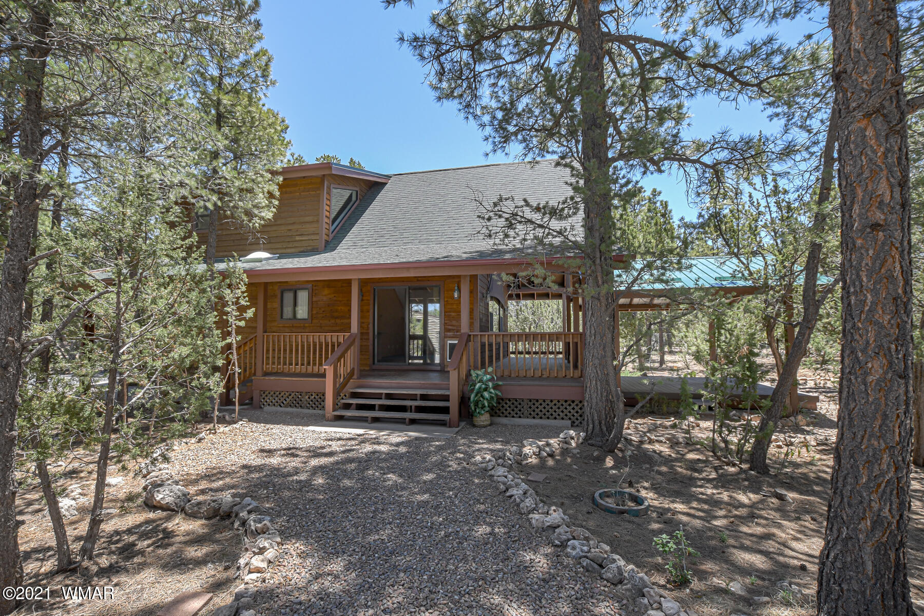 2084 Round-Up Road Overgaard, AZ 85933 - Photo 9 of 33