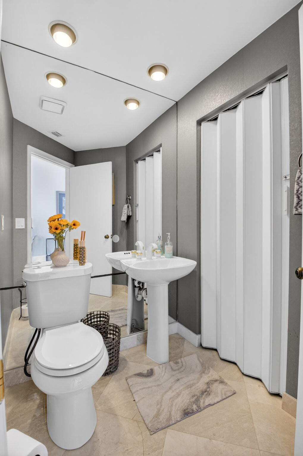 2464 Northwest 66th Drive Boca Raton, FL 33496 - Photo 24 of 72 24-web-or-mls-027_DSC_0319