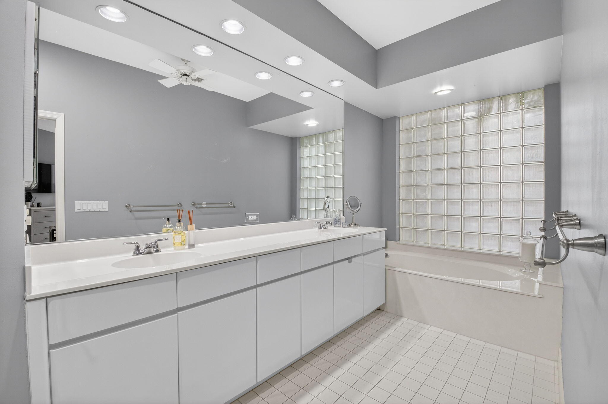 2464 Northwest 66th Drive Boca Raton, FL 33496 - Photo 29 of 72 29-web-or-mls-032_DSC_0345