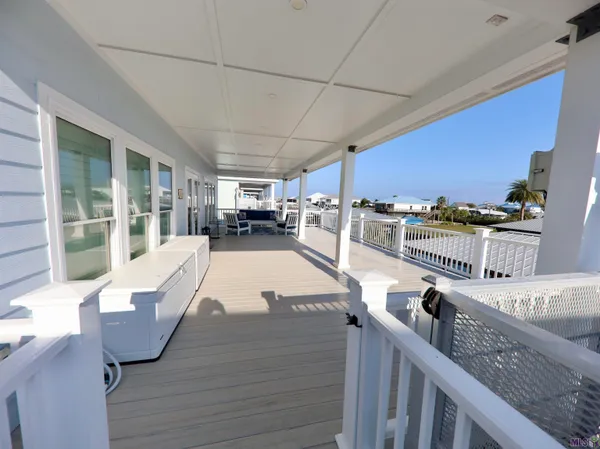 $1,295,000 | 4008 Carly Lane, Grand Isle, LA 70358