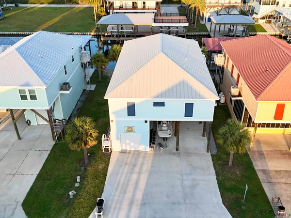 $1,295,000 | 4008 Carly Lane, Grand Isle, LA 70358