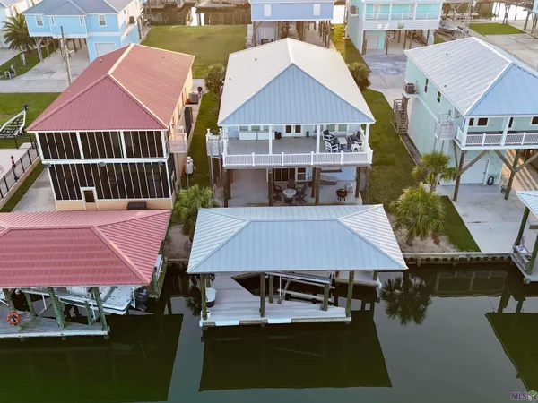 $1,295,000 | 4008 Carly Lane, Grand Isle, LA 70358