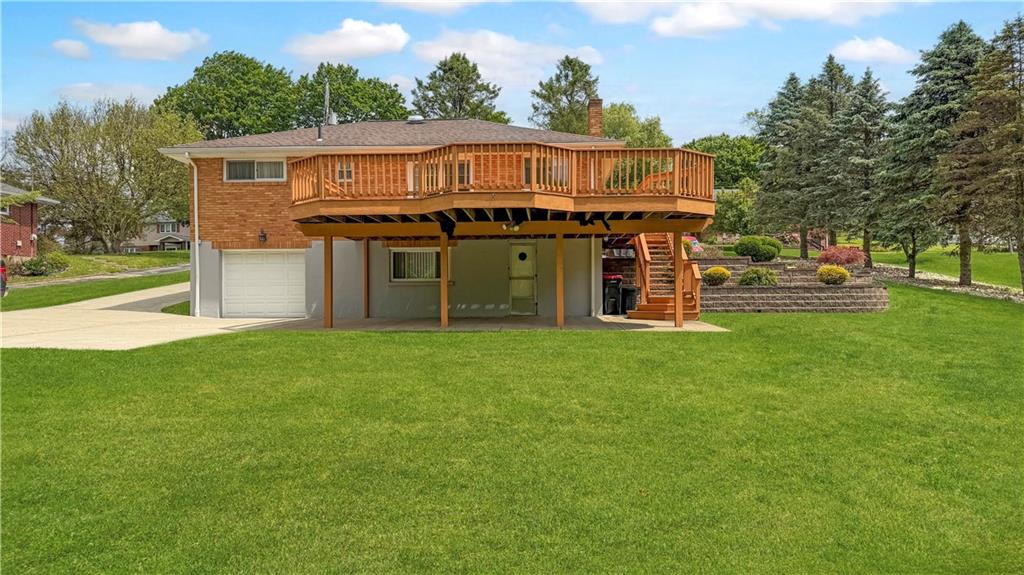 39 Greenview Drive McKees Rocks, PA 15136 - Photo 4 of 33