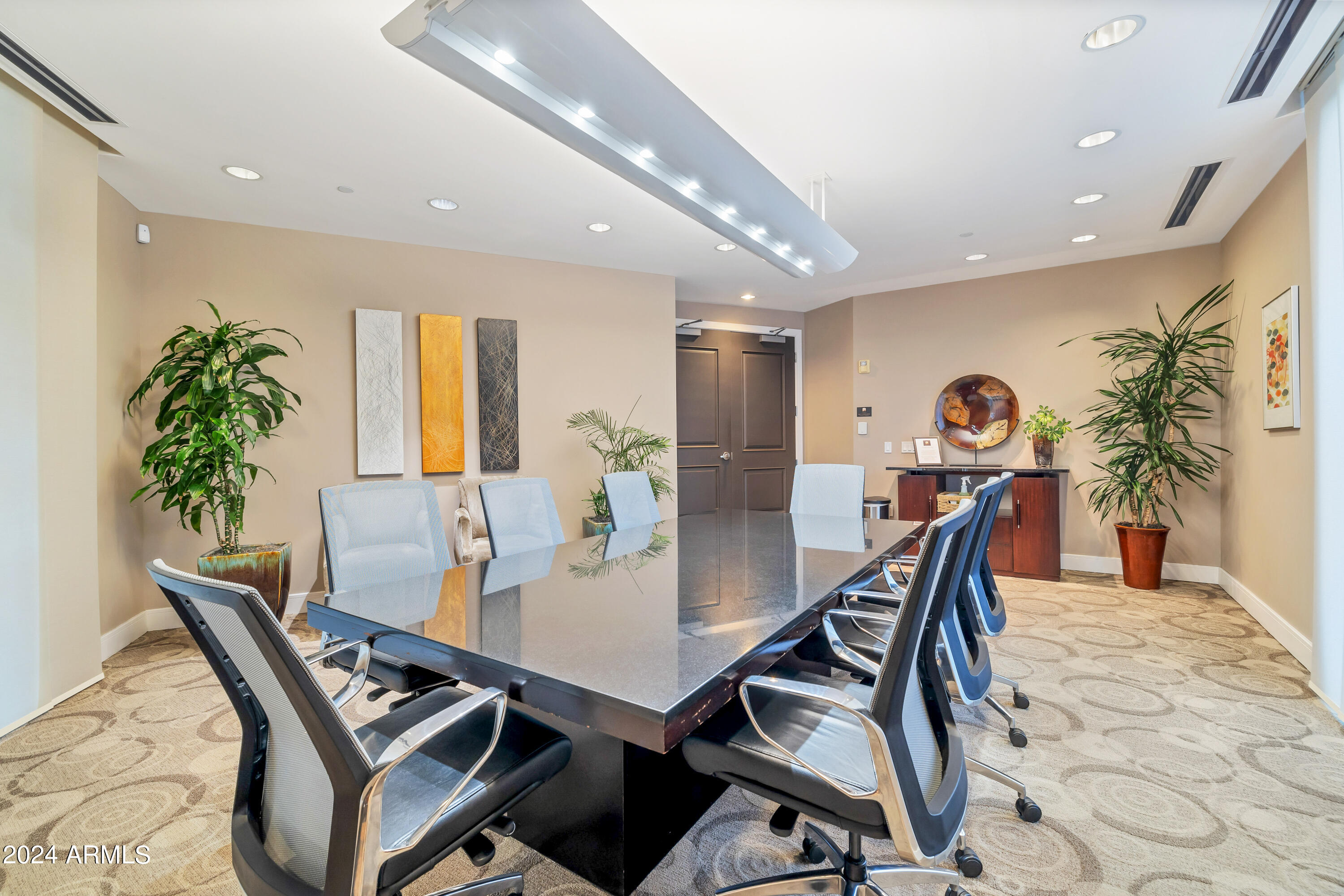 2211 East Camelback Road, Unit 702 Phoenix, AZ 85016 - Photo 38 of 44 Conference Room