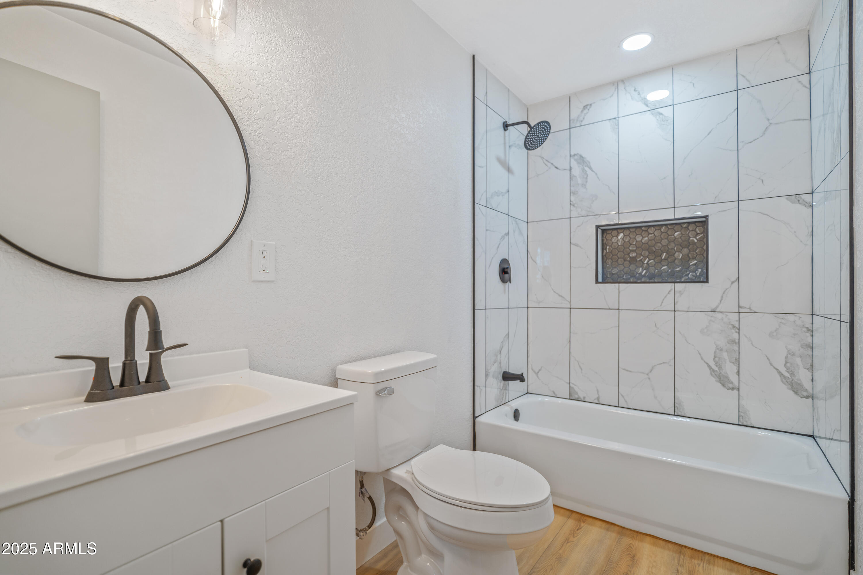 3223 West Camelback Road Phoenix, AZ 85017 - Photo 14 of 21 DSC01785