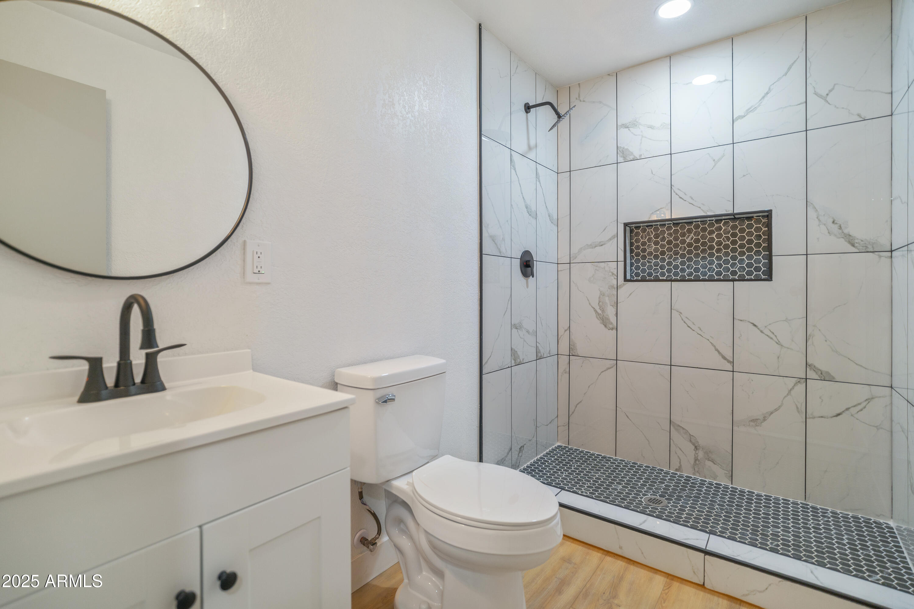 3223 West Camelback Road Phoenix, AZ 85017 - Photo 8 of 21 DSC01778