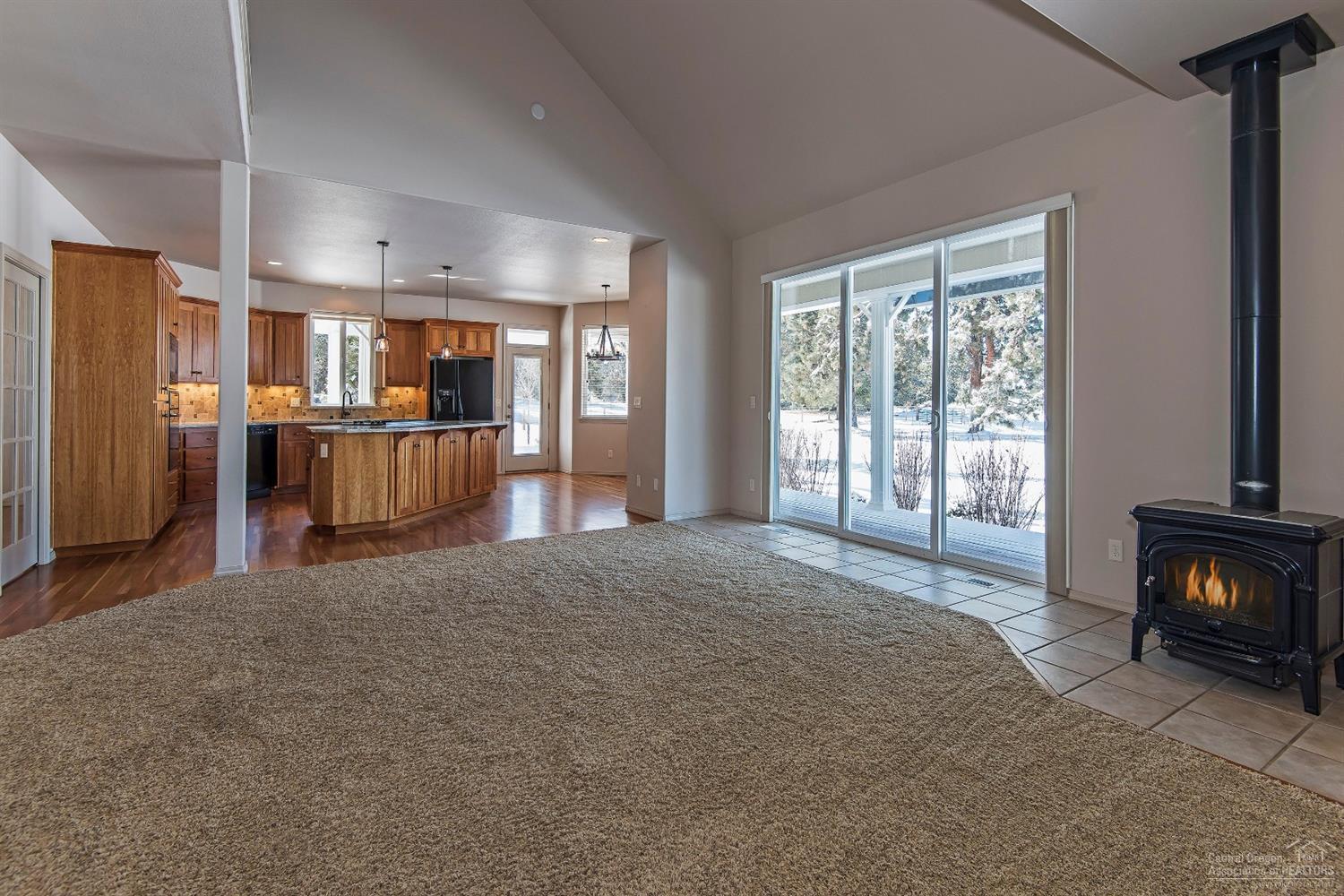 60370 Arnold Market Road Bend, OR 97702 - Photo 3 of 25 Additional Photo