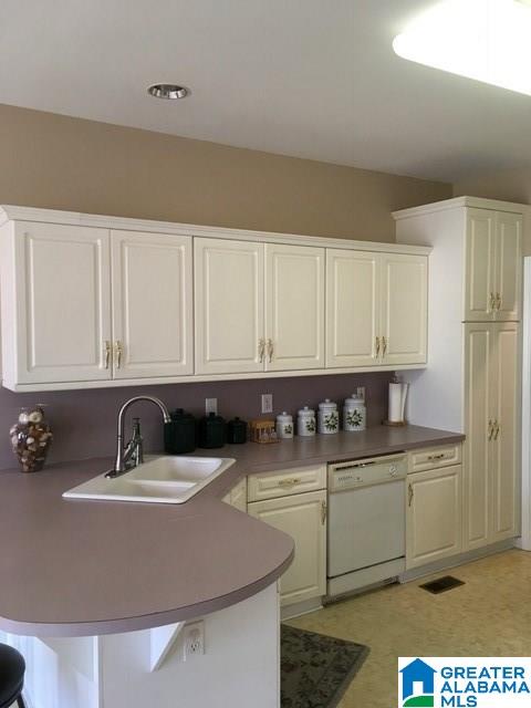 809 14th Avenue Pleasant Grove, AL 35127 - Photo 9 of 19