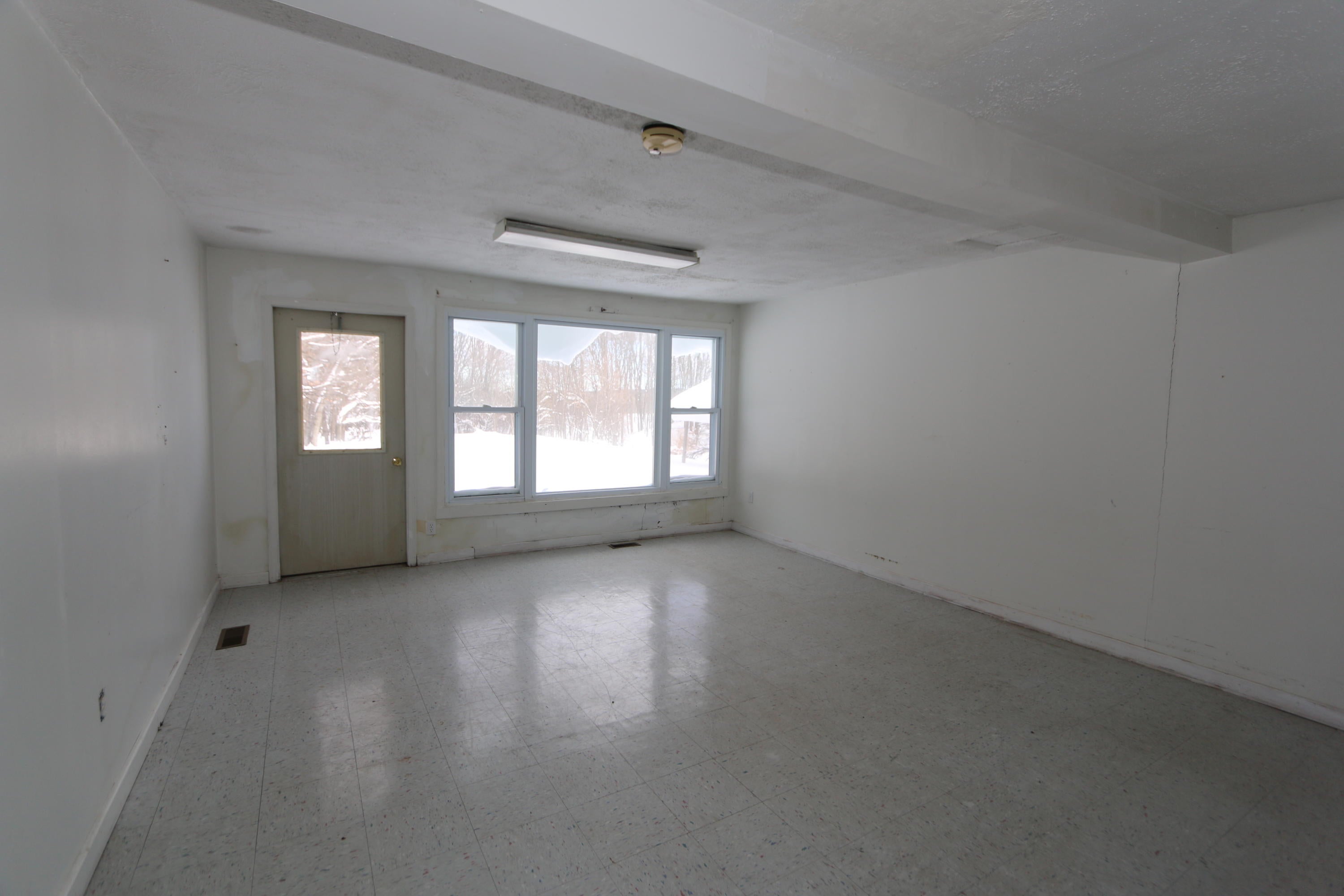 9920 South North Hulbert Road Hulbert, MI 49748 - Photo 31 of 47 Gallery Image 31