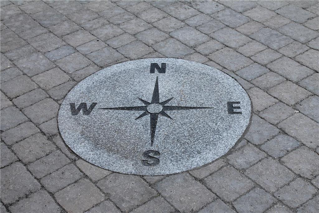 4 Freedom Road Scarborough, ME 04074 - Photo 6 of 33 Granite design in driveway in front...