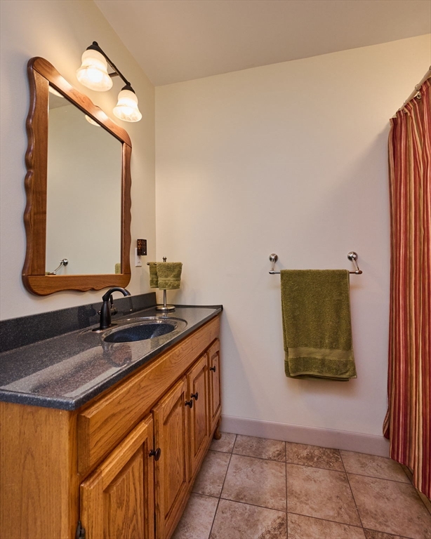 238 Dox Road Westfield, MA 01085 - Photo 16 of 31