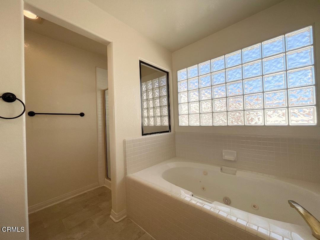 2186 Eastridge Loop Oxnard, CA 93036 - Photo 33 of 39 29