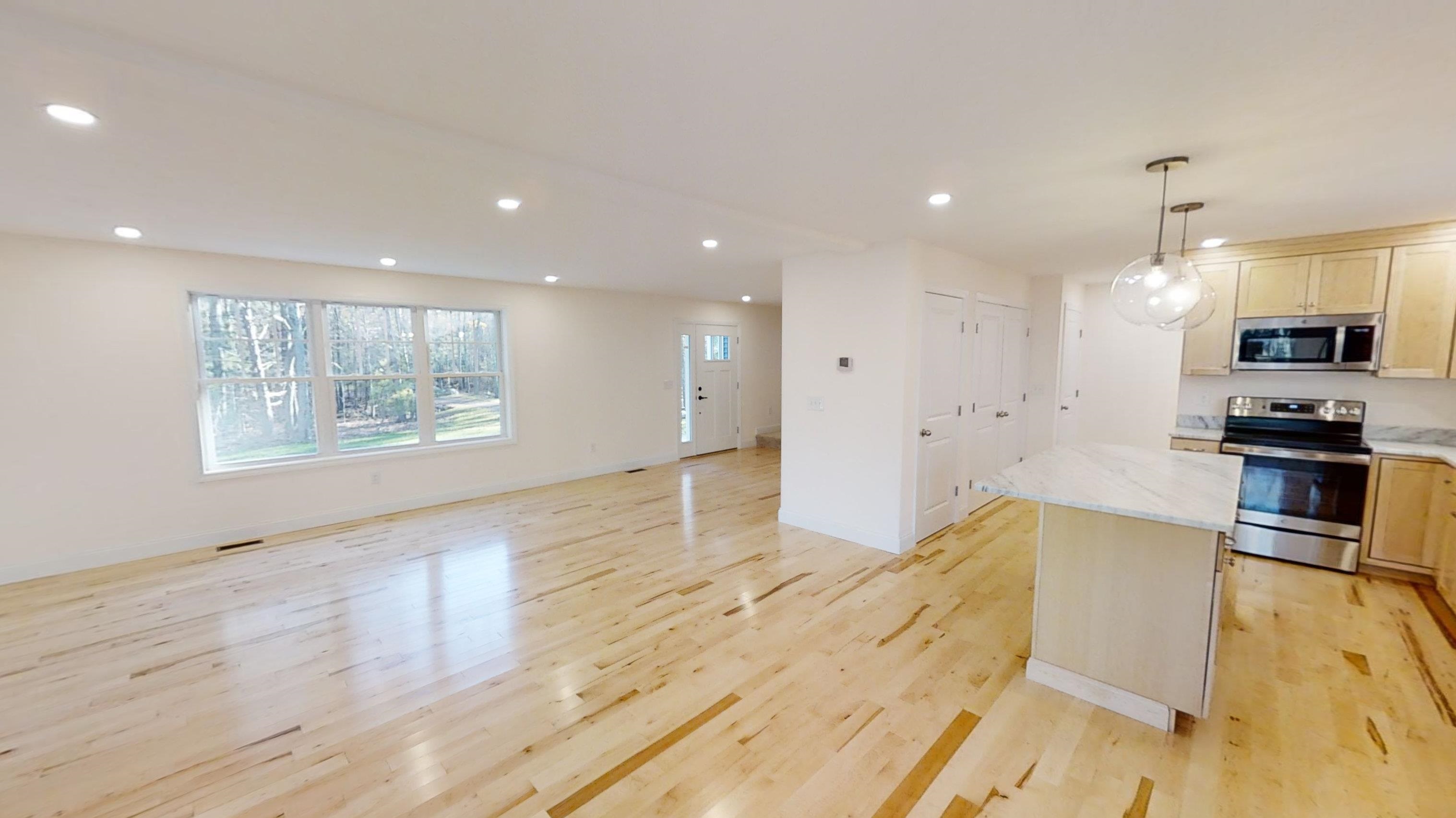 63 B Dutton Road Pelham, NH 03076 - Photo 11 of 16