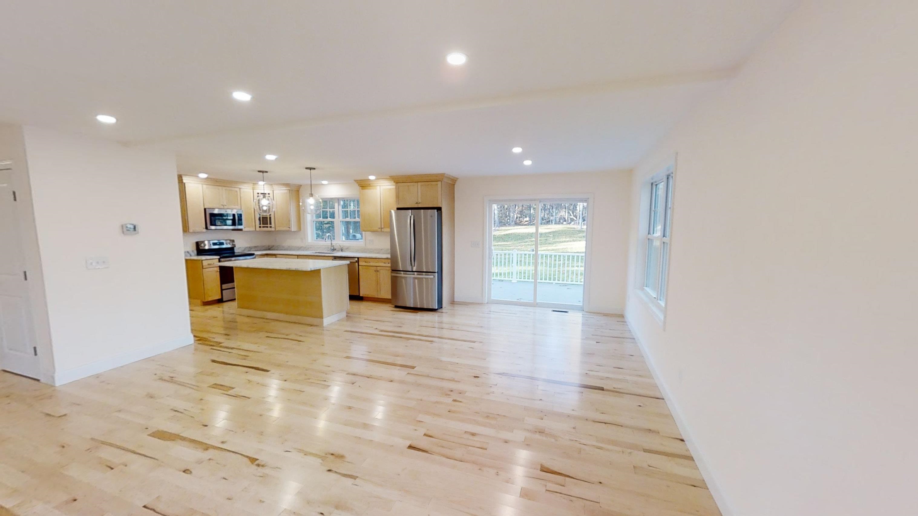 63 B Dutton Road Pelham, NH 03076 - Photo 13 of 16