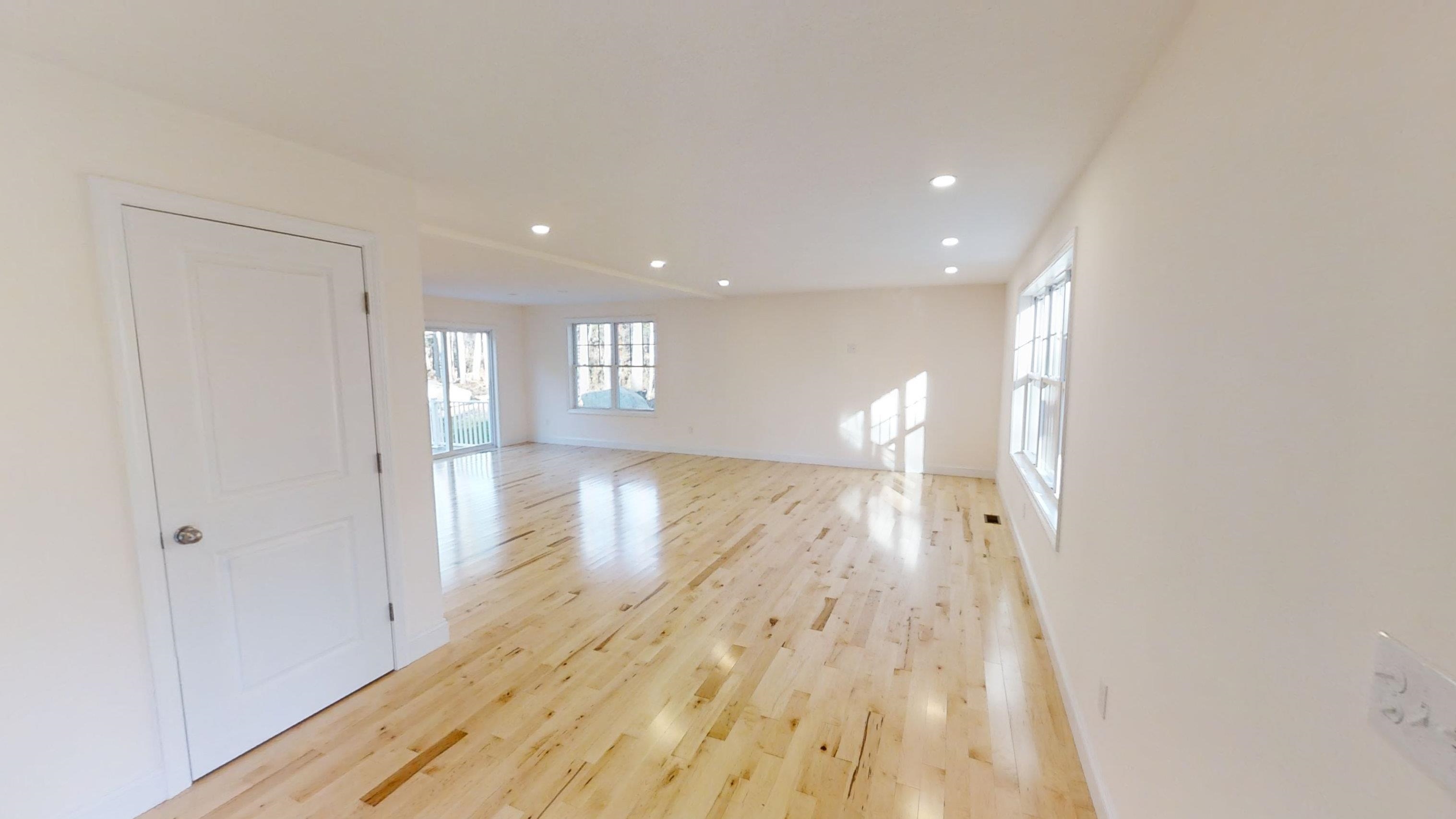 63 B Dutton Road Pelham, NH 03076 - Photo 14 of 16