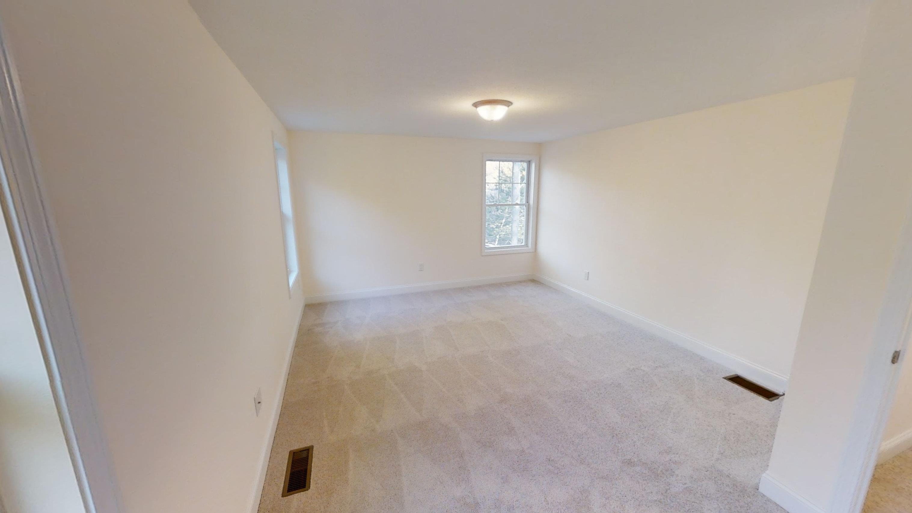 63 B Dutton Road Pelham, NH 03076 - Photo 3 of 16