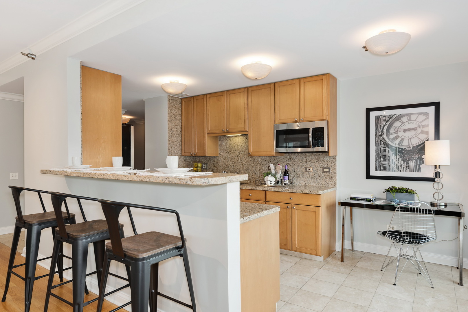57 East Delaware Place, Unit 1403 Chicago, IL 60611 - Photo 11 of 26