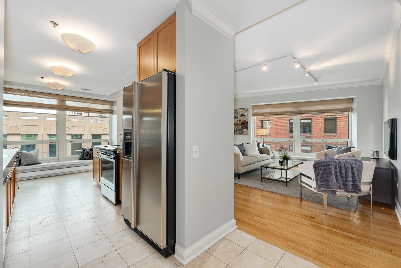 57 East Delaware Place, Unit 1403 Chicago, IL 60611 - Photo 13 of 26