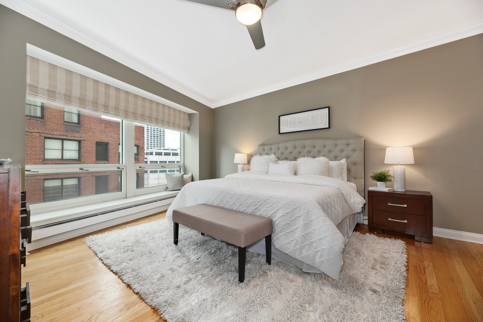 57 East Delaware Place, Unit 1403 Chicago, IL 60611 - Photo 16 of 26