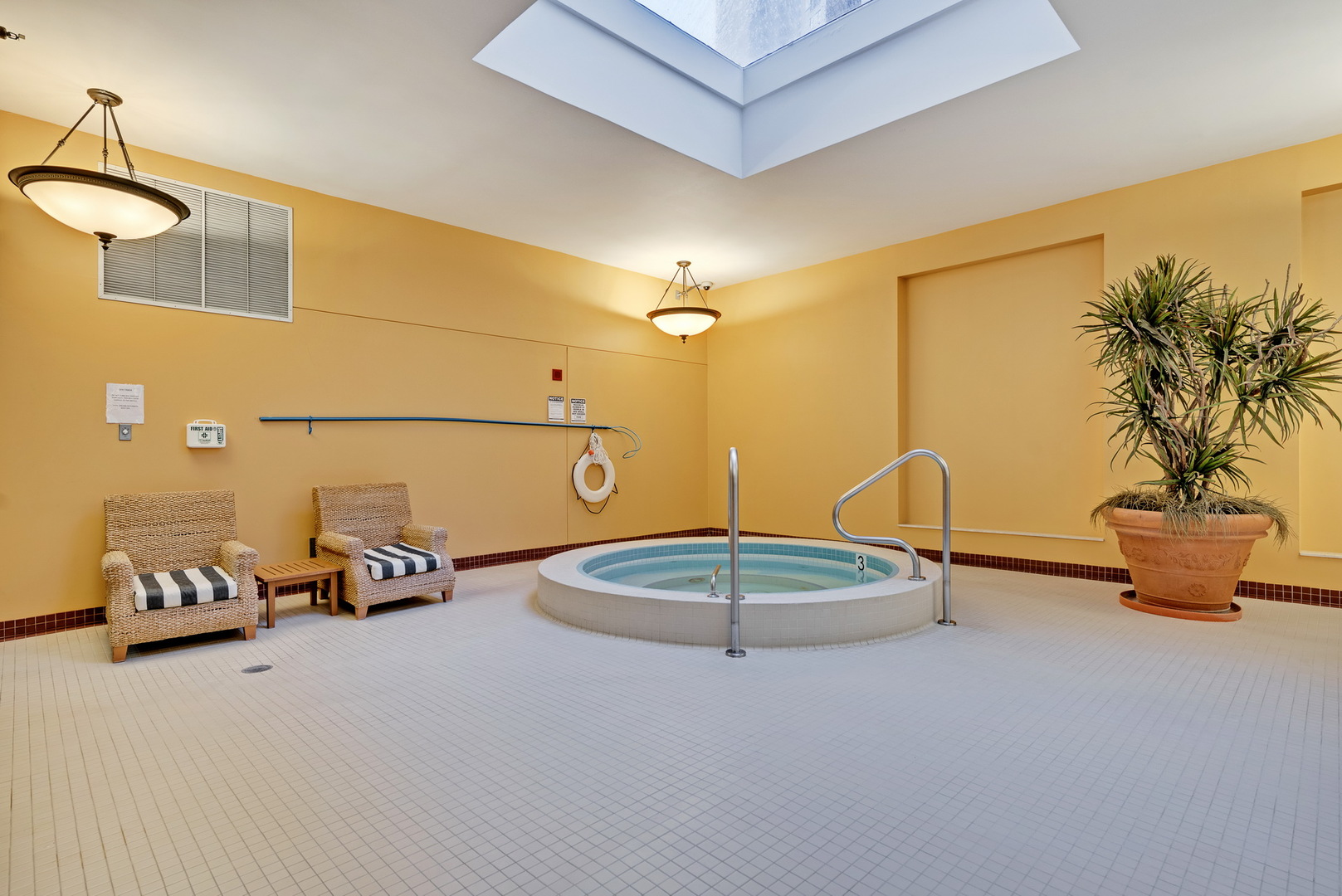 57 East Delaware Place, Unit 1403 Chicago, IL 60611 - Photo 24 of 26