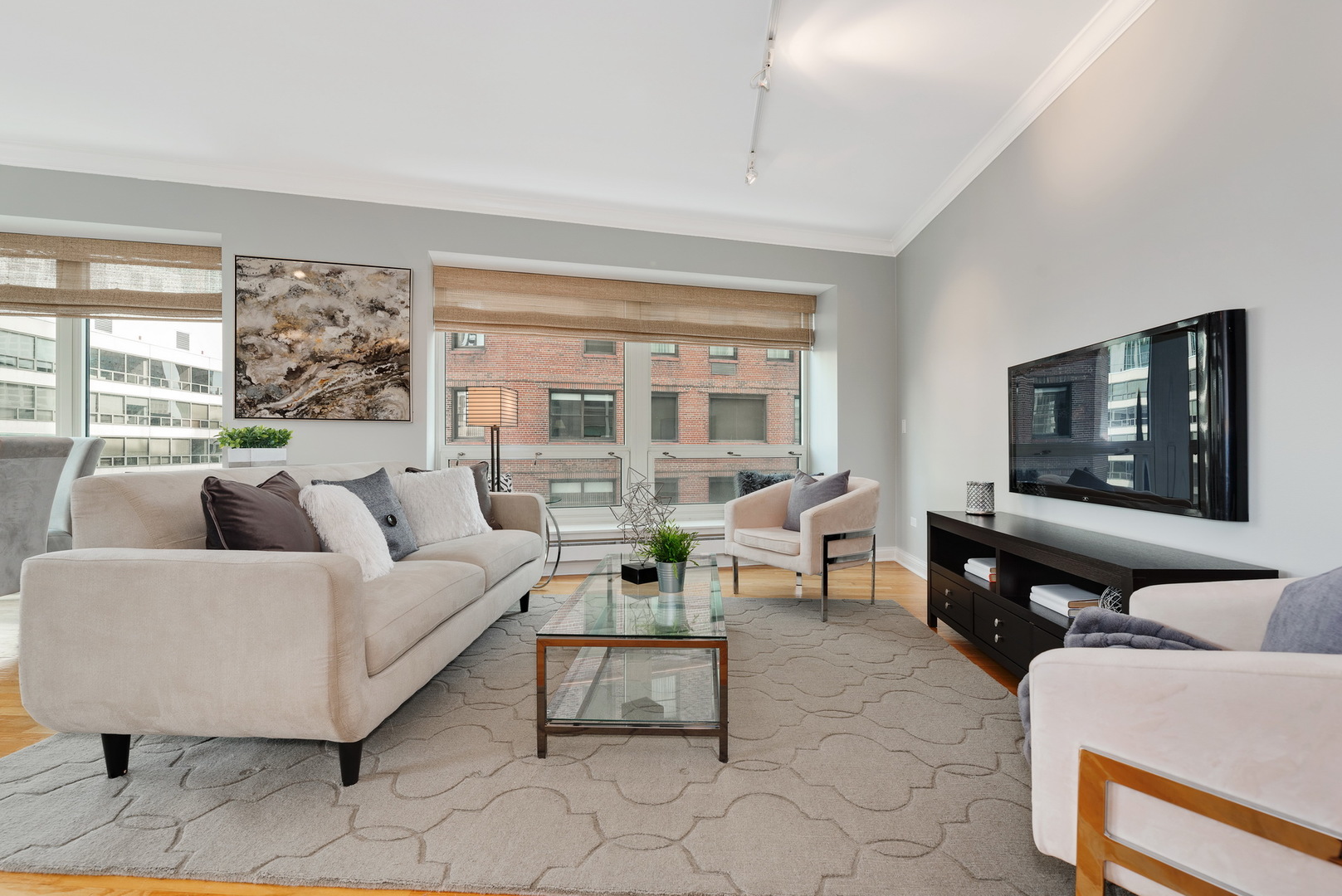 57 East Delaware Place, Unit 1403 Chicago, IL 60611 - Photo 6 of 26