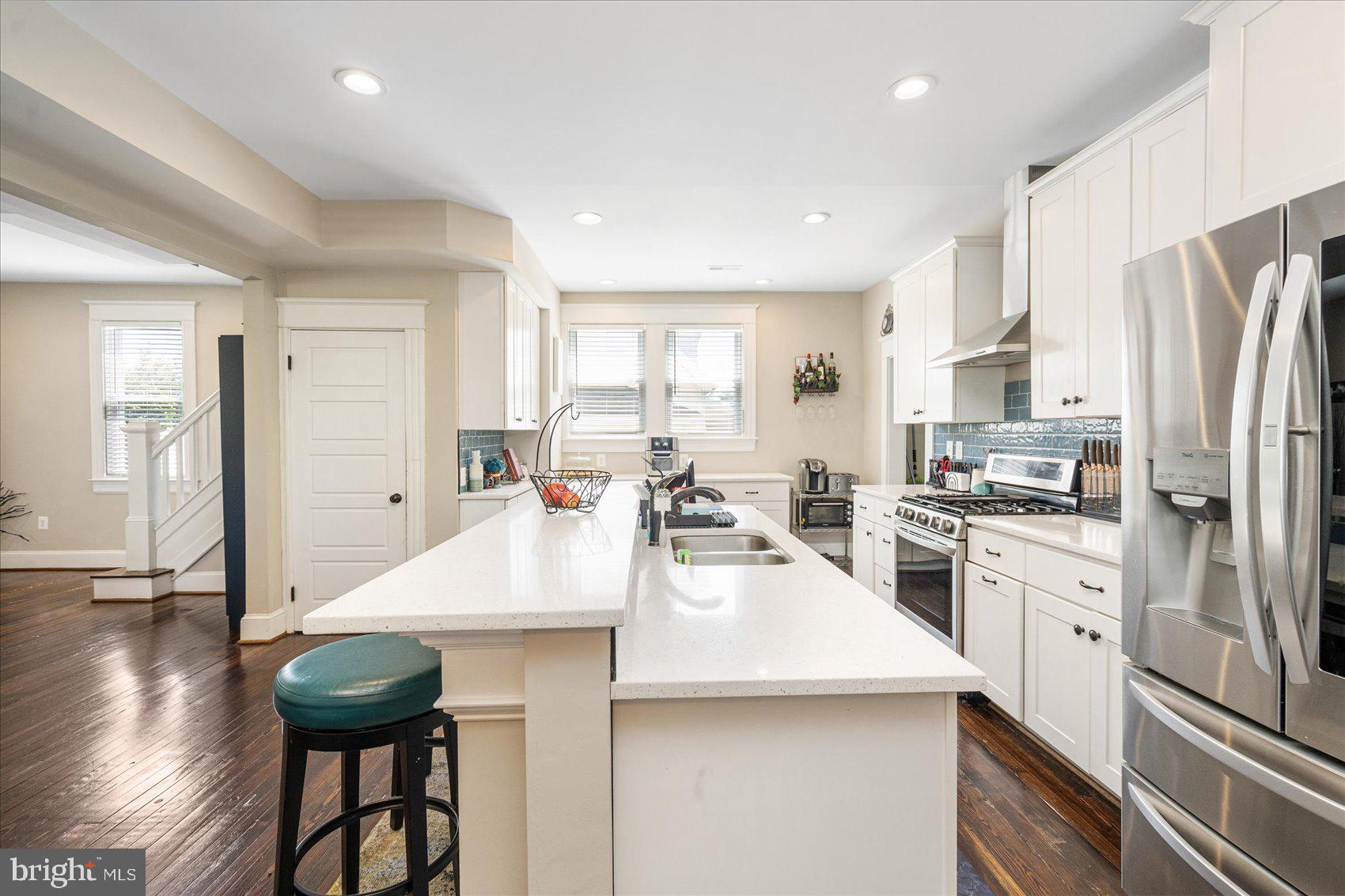 4419 Raspe Avenue Baltimore, MD 21206 - Photo 11 of 46