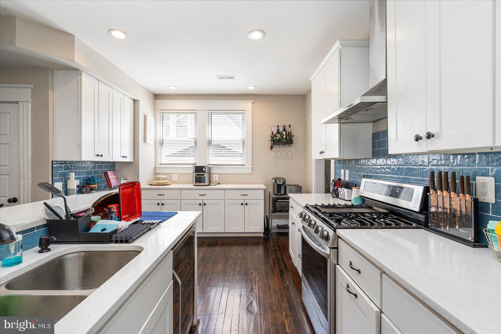 4419 Raspe Avenue Baltimore, MD 21206 - Photo 12 of 46