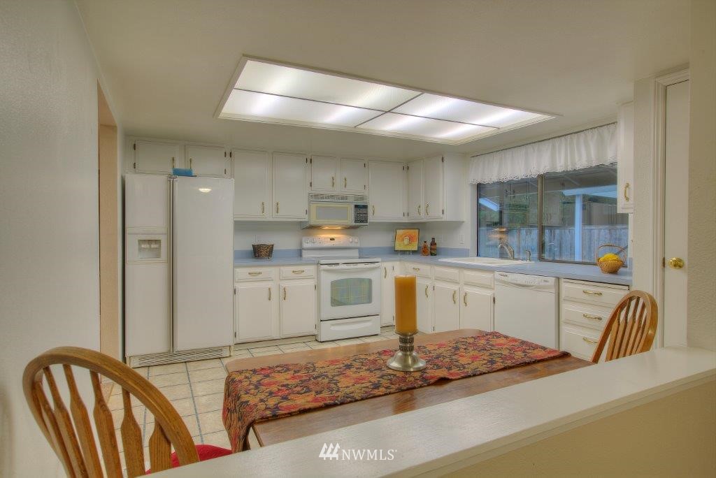 11113 Southeast 183rd Place Renton, WA 98055 - Photo 5 of 22