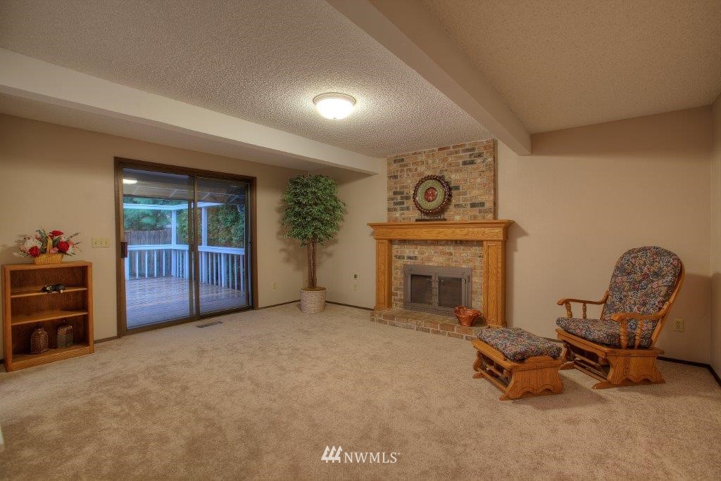 11113 Southeast 183rd Place Renton, WA 98055 - Photo 7 of 22