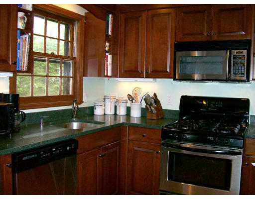 16 Trotting Road Chelmsford, MA 01824 - Photo 4 of 17
