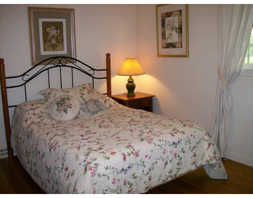 16 Trotting Road Chelmsford, MA 01824 - Photo 6 of 17